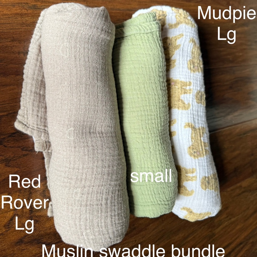 Mud Pie Beige, Green, and White Muslin Swaddle Bundle, Puppy Dogs